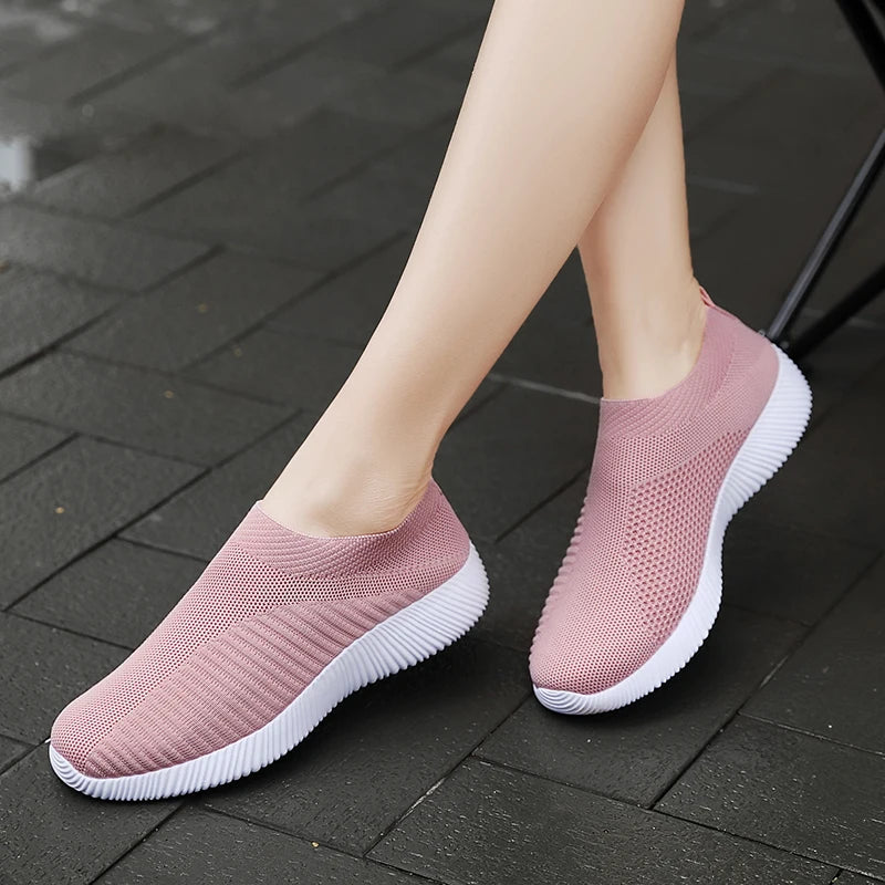 Women Flat Slip on White Shoes Woman Lightweight Sneakers Women Casual Summer Autumn Walking Mesh Running Sports Shoes 2024