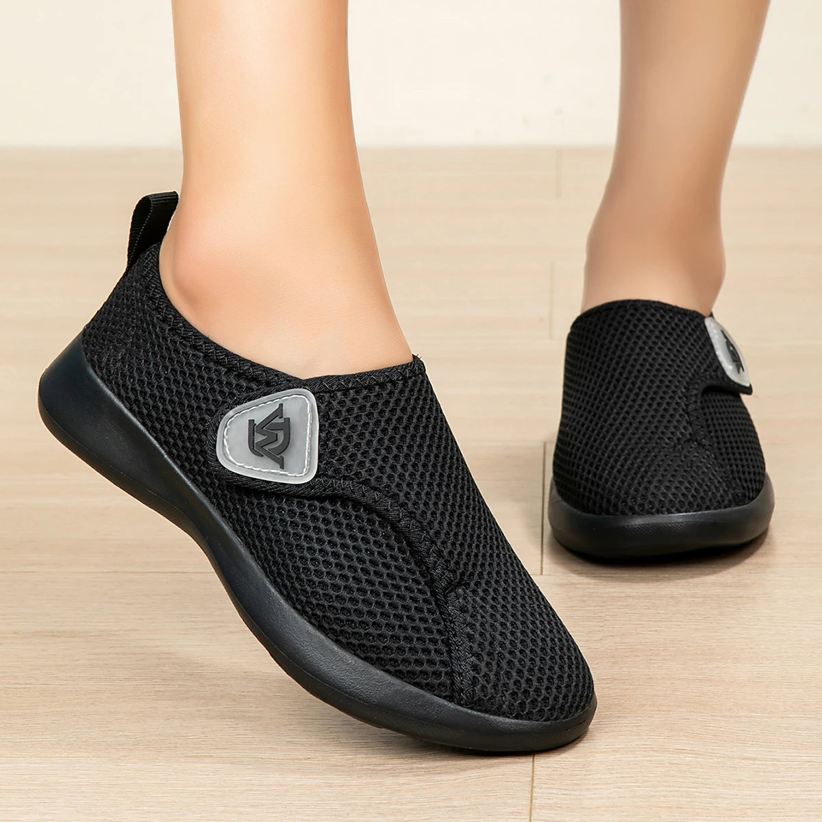 New Women Diabetic Edema Shoes Sneakers Women Extra Wide Soft-Sole Adjustable Strap Shoes Footwear Swollen Feet