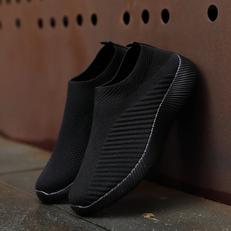Women Flat Slip on White Shoes Woman Lightweight Sneakers Women Casual Summer Autumn Walking Mesh Running Sports Shoes 2024