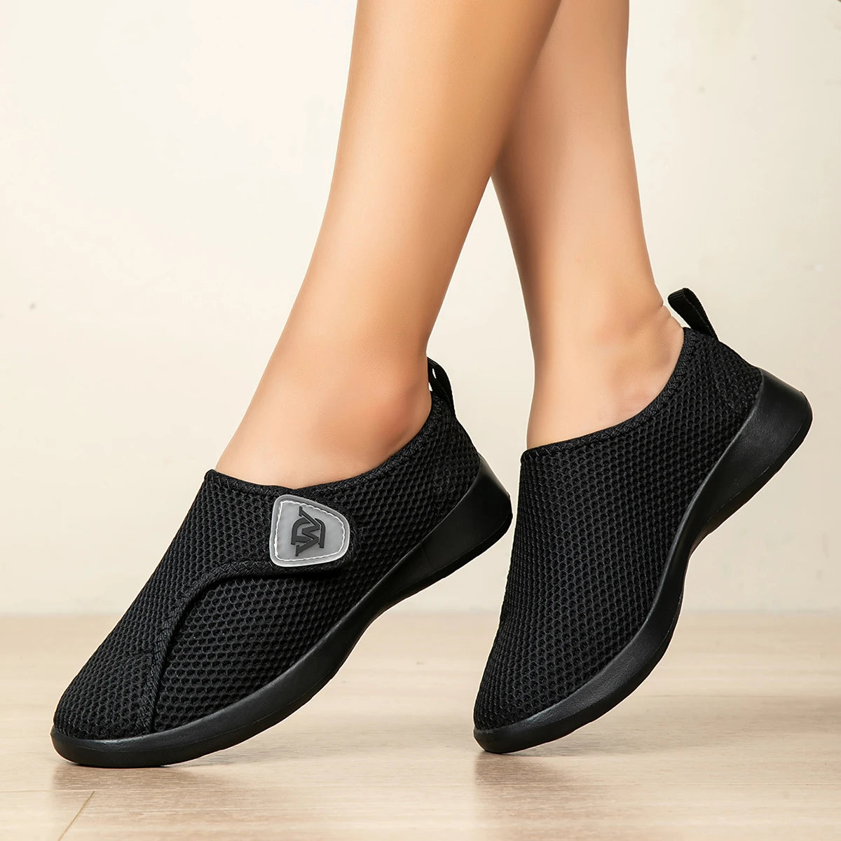 New Women Diabetic Edema Shoes Sneakers Women Extra Wide Soft-Sole Adjustable Strap Shoes Footwear Swollen Feet