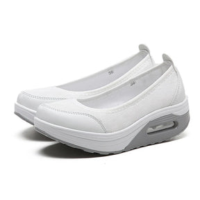 New Women Sneakers Flats Loafers Sweet Shallow Comfort Shoes Women Moccasins Slip-on Platform Ballet Ladies Vulcanized Shoes